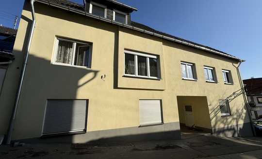 Mehrfamilienhaus mit vermieteten Einheiten in Neustadt an der Weinstraße