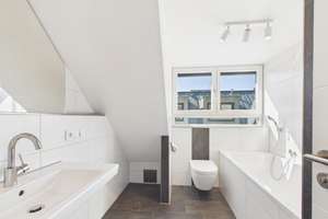 Willkommen in Ihrem Penthouse mit Dachterrasse in ruhiger Waldrandlage – Die vollständige Adresse der Immobilie erhältst du vom Anbieter., 81827 Waldtrudering, München – Vorschaubild 7