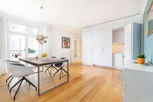 Hufelandstraße: Wunderschöner 3-Zimmer Altbau, Balkon, Fernwärme, E-Effizienz B, maßgefertigte EBK – Hufelandstraße 23, 10407 Prenzlauer Berg, Berlin – Vorschaubild 12