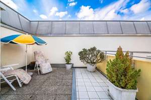 Außergewöhnliche Maisonette-Wohnung mit Balkon und Dachterrasse!  – Die vollständige Adresse der Immobilie erhältst du vom Anbieter., 81925 Oberföhring, München – Vorschaubild 28
