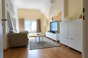 Traumhafte Dachgeschoss-Maisonette: Vielseitig nutzbar für Wohnen und Arbeiten! – Luegallee 10, 40545 Düsseldorf – Vorschaubild 28