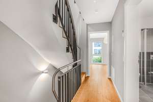 Townhouse mit Kamin & zwei Sonnenterrassen- stilvoll wohnen nahe Hamburg – Die vollständige Adresse der Immobilie erhältst du vom Anbieter., 22848 Norderstedt – Vorschaubild 9