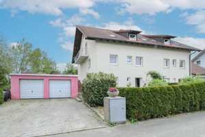 Eigenheim mit Garten, 2 Garagen und 2 Freistellplätzen in Feldrandlage! – Landshut (Kreis) – Vorschaubild 1