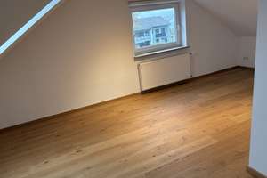 Kernsaniertes Einfamilienhaus in Schirmitz - Toplage – Die vollständige Adresse der Immobilie erhältst du vom Anbieter., 92718 Schirmitz – Vorschaubild 11