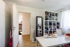 Modernisiertes Einfamilienhaus in grüner und familienfreundlicher Wohnlage – Die vollständige Adresse der Immobilie erhältst du vom Anbieter., 70499 Weilimdorf (Ortsteil), Stuttgart – Vorschaubild 23