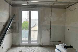 Kurfürstenstr. - Großzügige neu renovierte 4 Zimmer-Wohnung mit Balkon