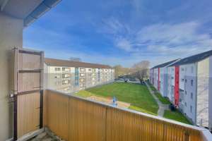 WBS bei Besichtigung erforderlich!!! Gemütliche 1-Zi.-Wohnung mit Balkon!