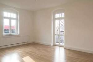 Charmante 2-Zimmer-Altbauwohnung mit stilvollem Flair und individuellem Charakter. – Die vollständige Adresse der Immobilie erhältst du vom Anbieter., 1139 Trachau, Dresden – Vorschaubild 1