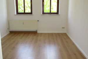 DG / LAMINAT / Bad mit Fenster / wg-gerecht ** – Fröbelstraße 4, 9126 Chemnitz – Vorschaubild 12