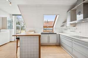 LENAU - Penthouse-Altbautraum auf 2 Etagen in der Nähe des Moltkeplatzes – Die vollständige Adresse der Immobilie erhältst du vom Anbieter., 30163 List, Hannover – Vorschaubild 6