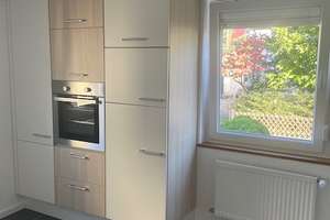 Gepflegte 4-Zimmer-Hochparterre-Wohnung mit Einbauküche in Reutlingen – Die vollständige Adresse der Immobilie erhältst du vom Anbieter., 72770 Betzingen, Reutlingen – Vorschaubild 9