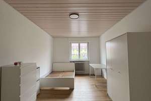 Möbliertes Zimmer frei in 4er WG (Karlsruhe Durlach)