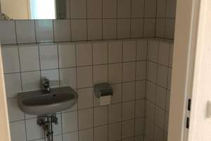 3 Zimmer mit 30qm Dachterrasse Poppelsdorf/Endenich, inkl EBK, Klima, Gäste WC, Sanierung in 2019 – Alfred-Bucherer-Straße 101, 53115 Endenich, Bonn – Vorschaubild 7
