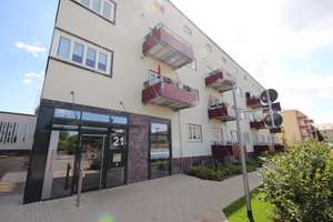 Barrierefreie Wohnung mit Aufzug und Balkon im Herzen der Landeshauptstadt nahe Universitätsklinikum – Emanuel-Larisch-Weg 21, 39112 Leipziger Straße, Magdeburg – Vorschaubild 2