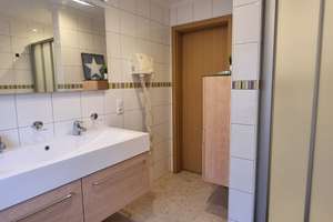 Einzigartiges Einfamilienhaus über drei Etagen mit Whirlpoolwanne und Sauna -  in Obenstrohe (Varel) – Die vollständige Adresse der Immobilie erhältst du vom Anbieter., 26316 Varel – Vorschaubild 21