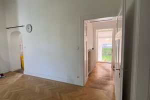 Großzügige Altbauvilla / großes Grundstück/ große Garage – Wiesbaden – Vorschaubild 9