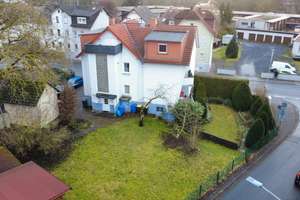 Attraktive Kapitalanlage mit Potenzial – Mehrfamilienhaus in zentraler Lage von Lich – Die vollständige Adresse der Immobilie erhältst du vom Anbieter., 35423 Lich – Vorschaubild 3