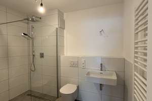 Erstbezug: Exklusive 2-Zimmer-Wohnung mit Loggia & Mieterstrom-PV – 51381 Bergisch Neukirchen, Leverkusen – Vorschaubild 6