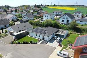 Leben nach Ihren Wünschen – neuwertiges, energieeffizientes EFH mit Gartenidylle zum Wohlfühlen – Sigmaringen (Kreis) – Vorschaubild 1