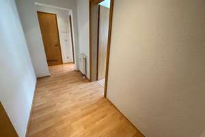 Wohnen am Heimgarten  + 1. OG + Bad mit Dusche + frei ab 1.3.26 – Heimgarten 49, 9127 Gablenz, Chemnitz – Vorschaubild 12