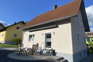 Schönes Wohnhaus mit zwei Wohnungen, Garten, Garage und Carport in ruhiger Lage. – Die vollständige Adresse der Immobilie erhältst du vom Anbieter., 93437 Furth im Wald – Vorschaubild 34