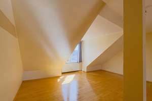 Ruhige Dachgeschosswohnung über den Dächern von Harburg – Wilhelmstraße 9, 21073 Harburg (Ortsteil), Hamburg – Vorschaubild 2