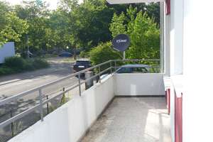 Sofort bezugsfrei: Renovierte 3-Zimmer-Wohnung mit Balkon, Keller und Stellplatz – Oberfeldstr. 1, 76149 Neureut, Karlsruhe – Vorschaubild 4