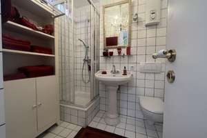 Lichtdurchflutete 3-Zimmermaisonettewohnung mit direktem Rheinblick in Bonn-Beuel
 – Die vollständige Adresse der Immobilie erhältst du vom Anbieter., 53225 Schwarzrheindorf/Vilich-Rheindorf, Bonn – Vorschaubild 9