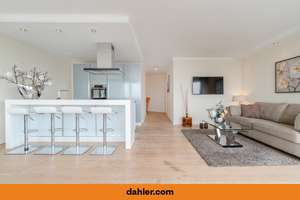Stilvolle Wohnung mit Rheinblick und Panorama über Düsseldorf
