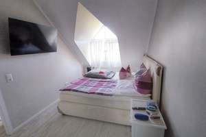 Schöne 3 Zimmer Wohnung, vermietet, +PROVISIONSFREI+ Dachgeschoss in Berlin Buckow (Neukölln) – Die vollständige Adresse der Immobilie erhältst du vom Anbieter., 12353 Buckow, Berlin – Vorschaubild 9