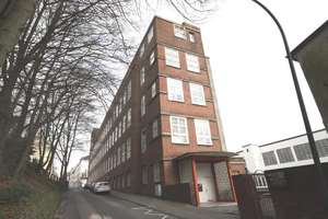 Gronaustr. nähe Hardt neu renoviertes  Apartment mit Empore