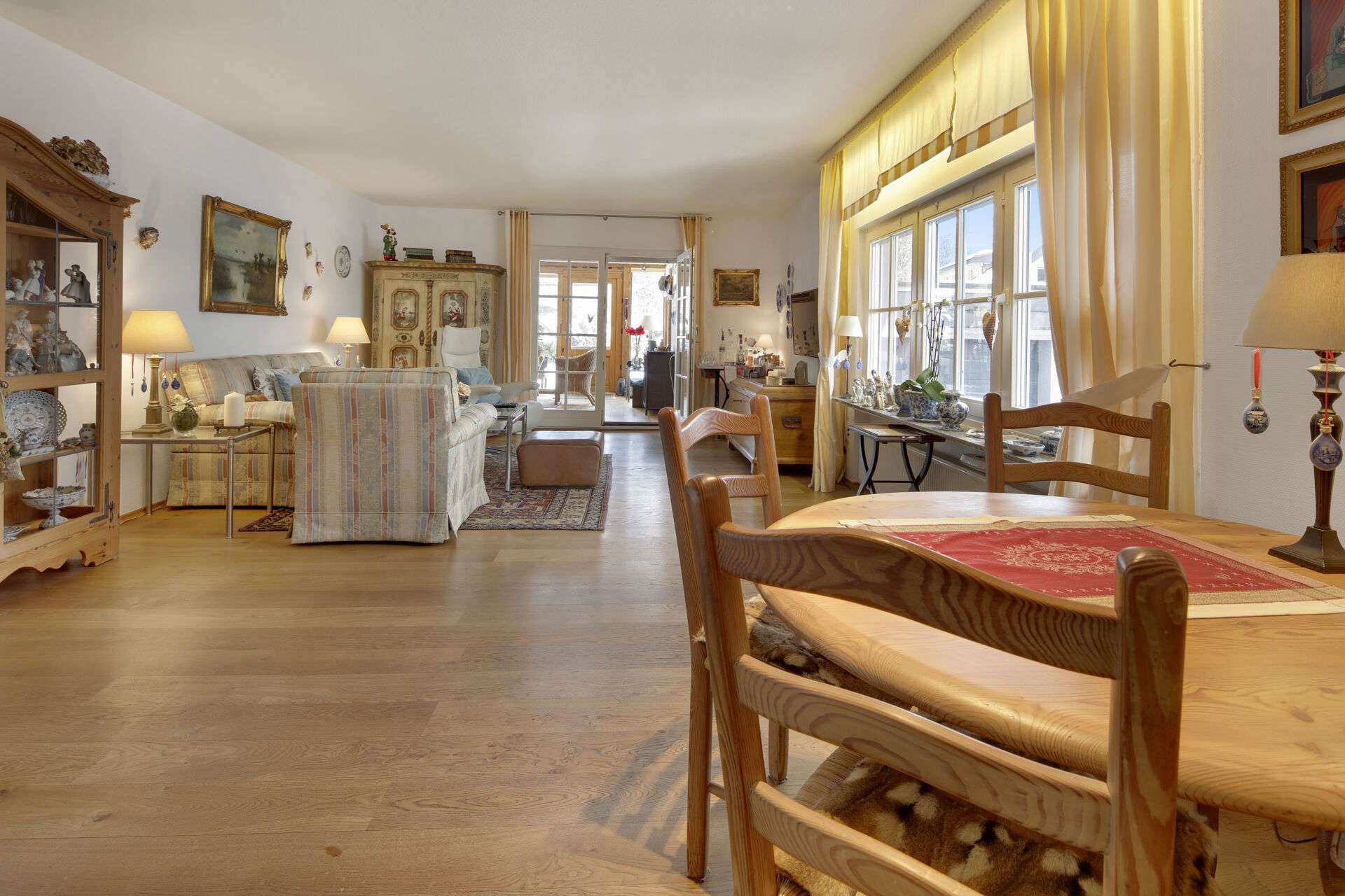 Immobilie in Marienheide - Wohnkomfort mit Charme! 
– DHH mit Wintergarten und Sauna - Bild 3