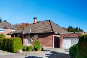 Sehr gepflegter Bungalow in toller Lage von Oerlinghausen – Die vollständige Adresse der Immobilie erhältst du vom Anbieter., 33813 Oerlinghausen – Vorschaubild 1
