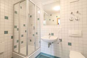 Großzügiges Wohnambiente – stilvolle möblierte 1-Zi-Wohnung zum Wohlfühlen – Mönchstraße 27, 70191 Am Pragfriedhof, Stuttgart – Vorschaubild 5