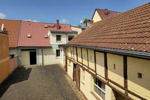 Charmantes Reihenhaus mit historischem Flair und großem Garten im Herzen von Roßlau – Elbstraße 12, 6862 Roßlau, Dessau-Roßlau – Vorschaubild 1