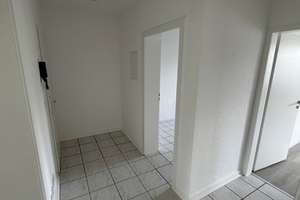 Drei-Zimmer-Wohnung / verkehrsgünstig + zentrumsnah / 2. Obergeschoss – Fliethstraße 21, 41061 Gladbach, Mönchengladbach – Vorschaubild 2