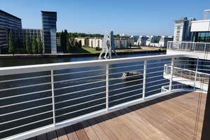 2 ZIMMER Luxus Wohnung - EBK - Wasserblick - Balkone- 1600€ Warm - 1-3 Years contract – Stralauer allee 14, 10245 Friedrichshain, Berlin – Vorschaubild 4