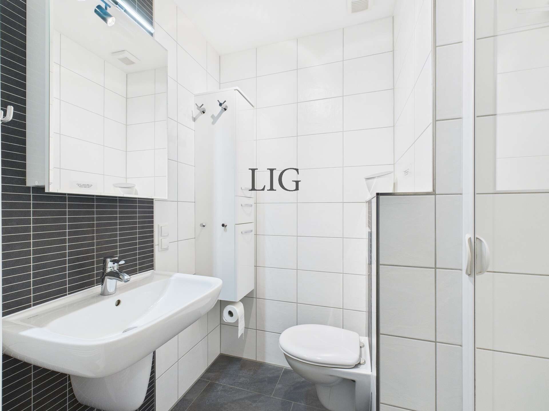 Immobilie in Langeoog - LAGE, LAGE, LAGE: Traumhafte Ferienwohnung nur wenige Meter vom Wasserturm und Hauptstrand entfernt! - Bild 0