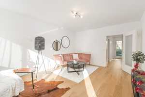 Helle 3,5 ZKB Wohnung mit EBK, 2 Balkonen, Garage + Stellplatz in ruhiger zentraler Lage – Obere Waiblinger Straße 189, 70374 Stuttgart – Vorschaubild 2