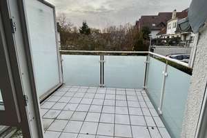 Zentrale 2-Zimmer Wohnung mit Stellplatz, Einbauküche und Balkon – Die vollständige Adresse der Immobilie erhältst du vom Anbieter., 70439 Stammheim-Süd, Stuttgart – Vorschaubild 7