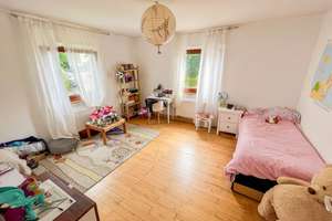 Freistehendes Haus mit Garten und zwei Außen-Stellplätzen – Die vollständige Adresse der Immobilie erhältst du vom Anbieter., 75180 Dillweißenstein, Pforzheim – Vorschaubild 7