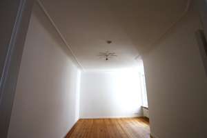 BESTE LAGE in BESTER GEGEND 3 Zimmer Stuckaltbau Aufzug Loggia – Düsseldorfer Straße 14, 10719 Wilmersdorf, Berlin – Vorschaubild 32