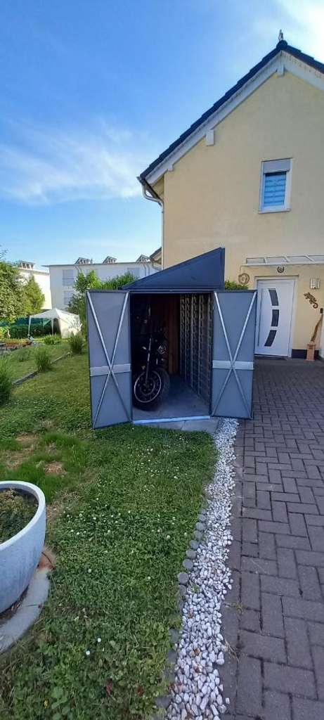 Immobilie in Oestrich-Winkel - Wunderschönes Einfamilienhaus mit Garagen und Garten - Bild 4