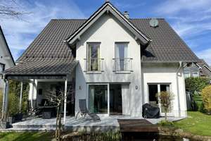 Hochwertiges Einfamilienhaus mit Doppelgarage in Toplage von Haltern am See – Die vollständige Adresse der Immobilie erhältst du vom Anbieter., 45721 Haltern am See – Vorschaubild 1