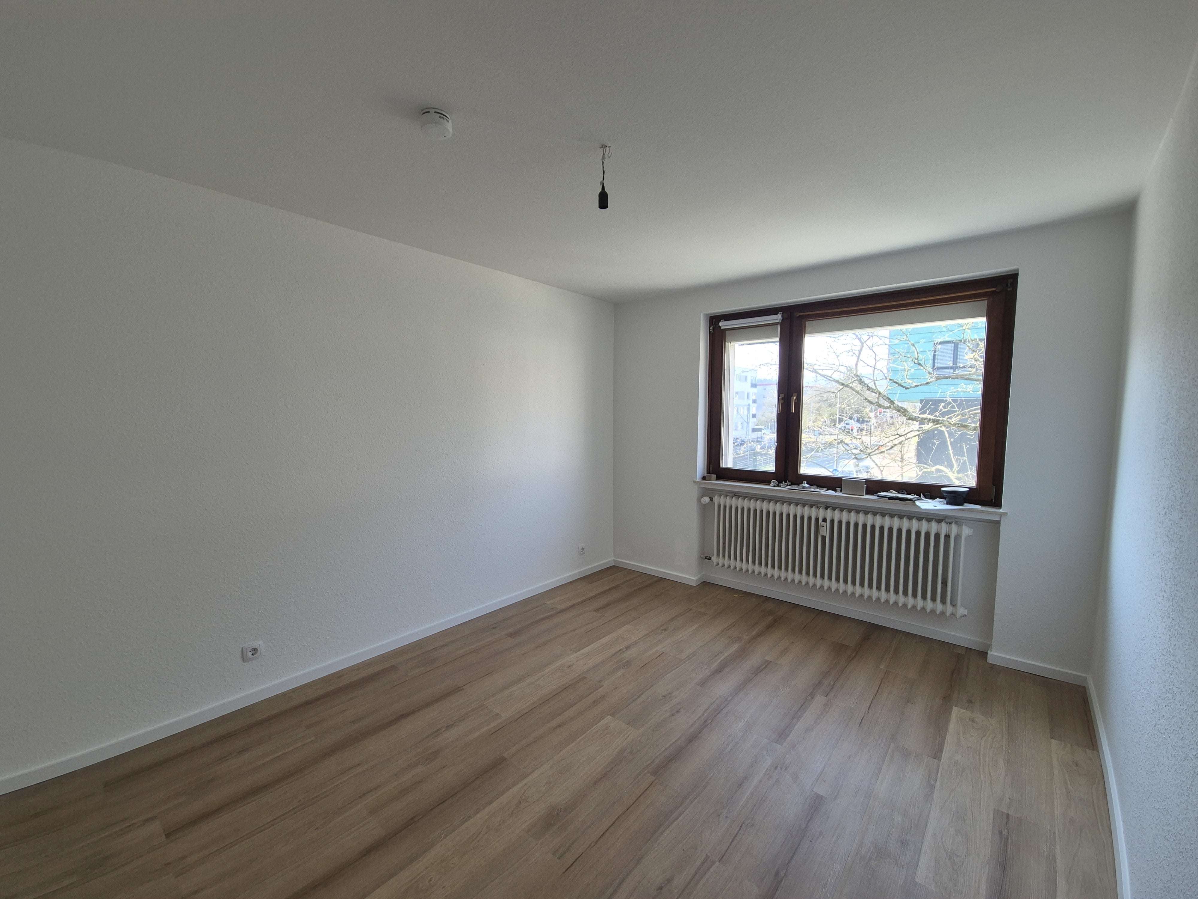 5 Zimmer Stadtwohnung mit Loggia und Aufzug, Hochtaunuskreis – Bild 4