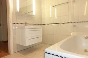 Lichtdurchflutete 2-Zimmer-Wohnung mit Einbauküche in 2-Familienhaus – Die vollständige Adresse der Immobilie erhältst du vom Anbieter., 51107 Ostheim, Köln – Vorschaubild 8