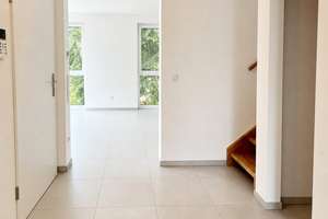 Schöne Maisonettewohnung mit Stellplatz, Gartenteil und je 2 Balkonen und Terrassen in Köln-Mülheim – Die vollständige Adresse der Immobilie erhältst du vom Anbieter., 51063 Mülheim (Ortsteil), Köln – Vorschaubild 4