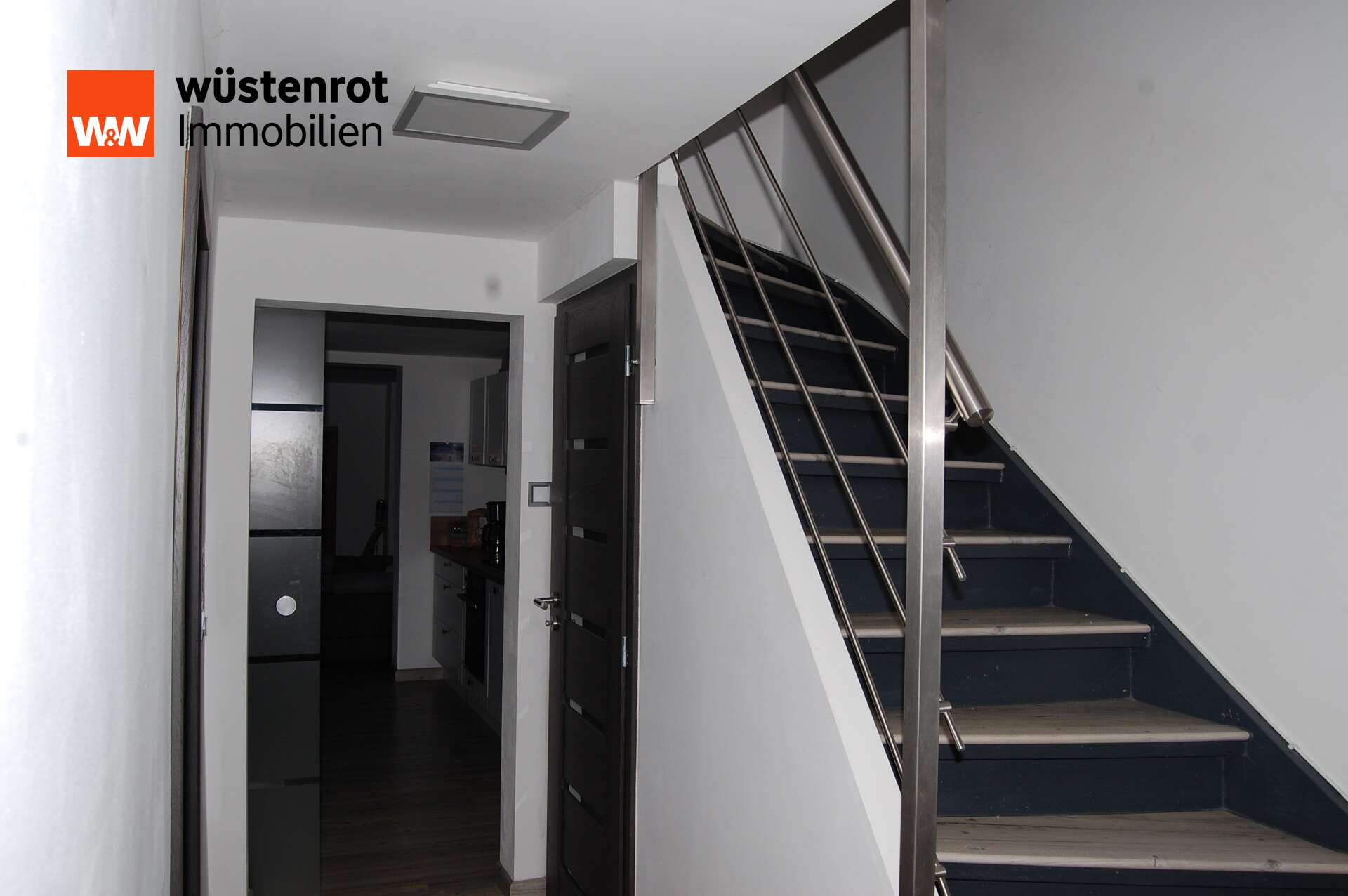 Immobilie in Parkstetten - Wohnen mit Garten: Modernisierte Doppelhaushälfte in Parkstetten - Bild 0