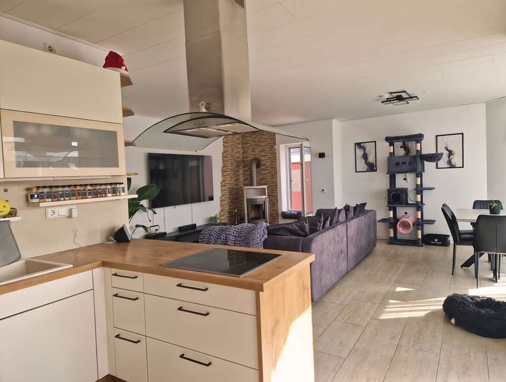 Immobilie in Hargesheim - Sofort nutzbare Einheit + gesicherte Zukunftsoption - zweiteiliges Wohnen mit Substanz - Bild 3