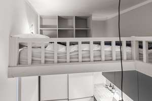 ⭐ Meticulously refurbed Altbau apartment with New York loft-style flair in vibrant Schillerkiez ⭐ – Hermannstrasse 57, 12049 Neukölln (Ortsteil), Berlin – Vorschaubild 8